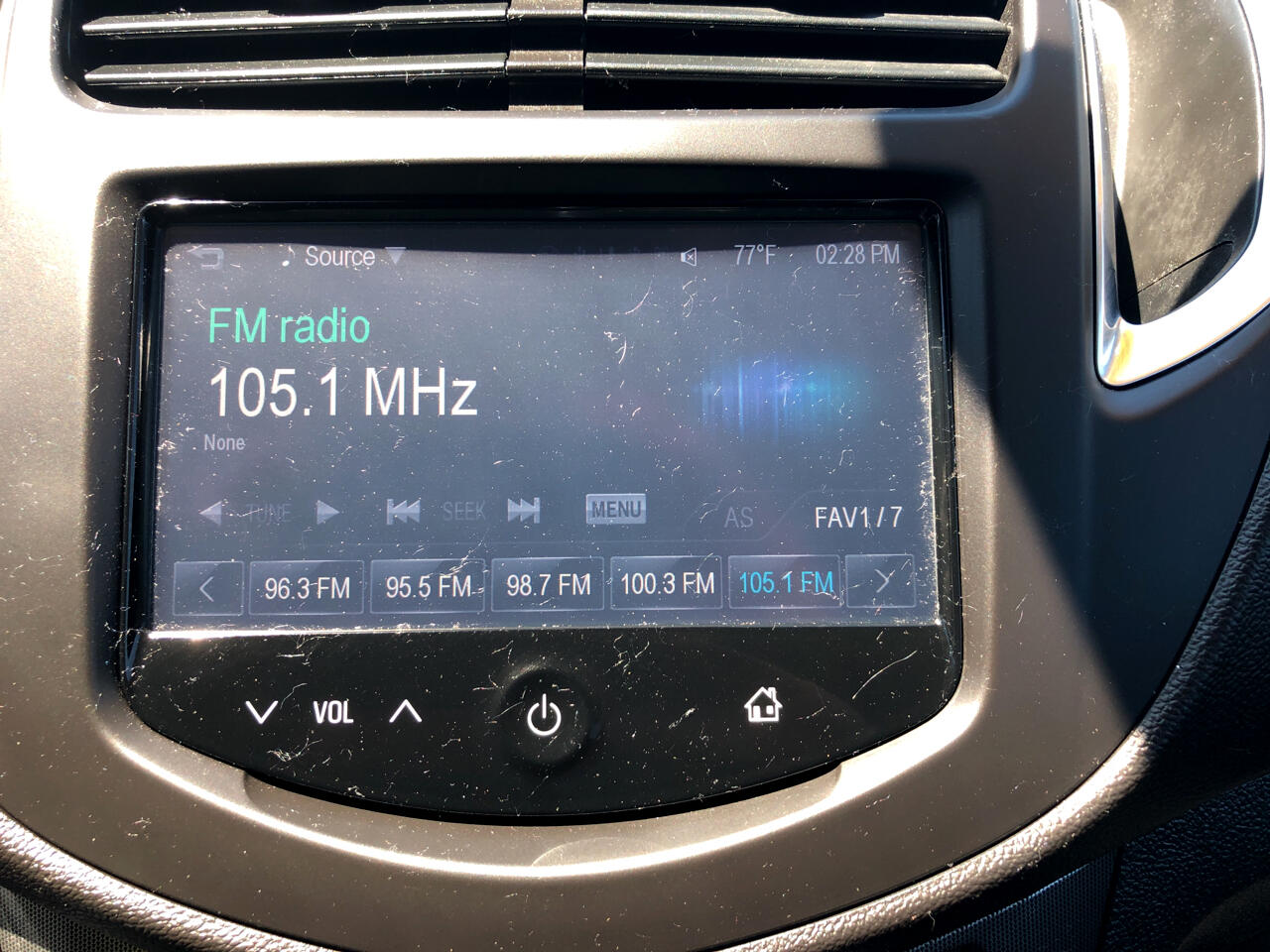 2016 chevy trax awd radio features