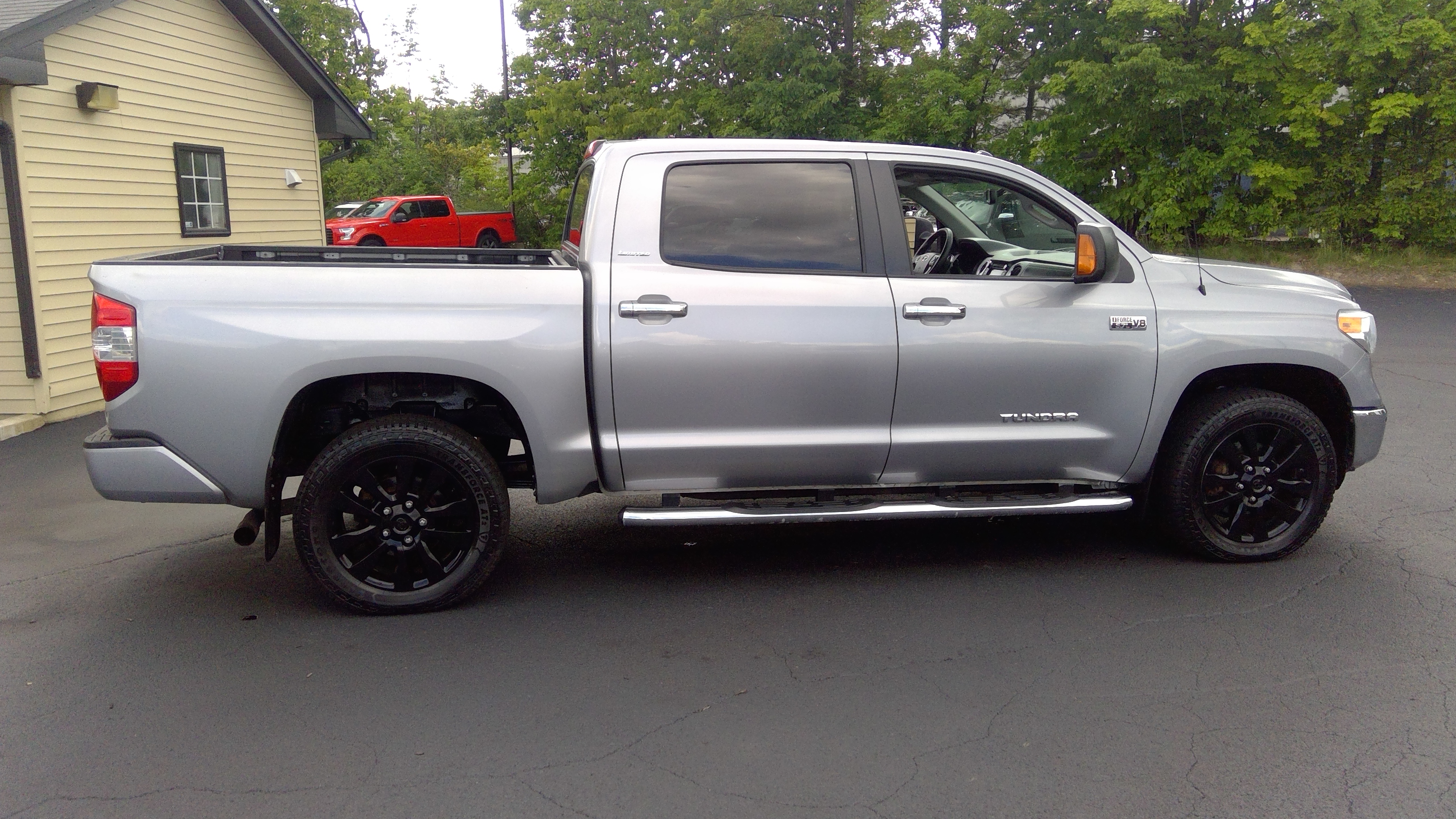 Pre-Owned 2014 TOYOTA TUNDRA PICKUP LIMITED CREWMAX CAB 4WD 4 DOOR